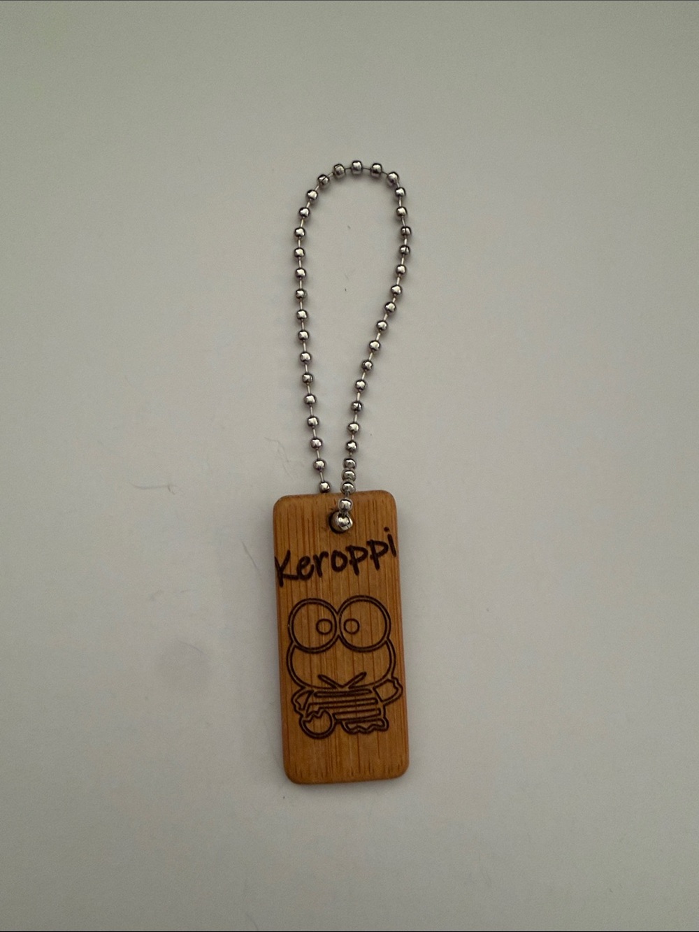 Keroppi Wood Tag Keychain - Light Brown